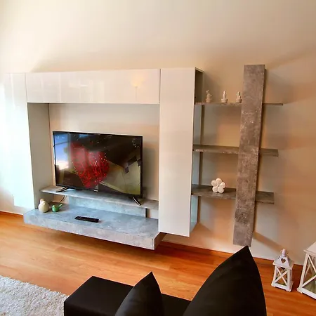 Apartment Ferienwohnung Landhus Alt Schwerin