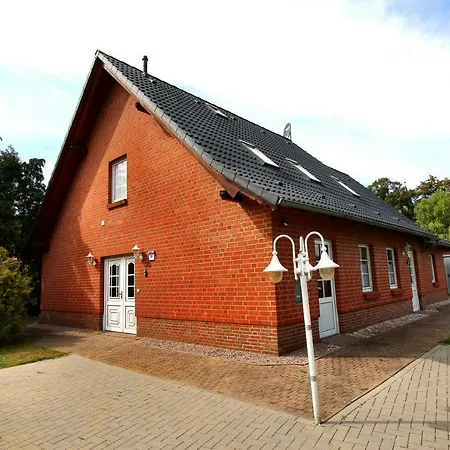 Ferienwohnung Landhus * Alt Schwerin