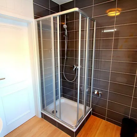 Apartment Ferienwohnung Landhus Alt Schwerin